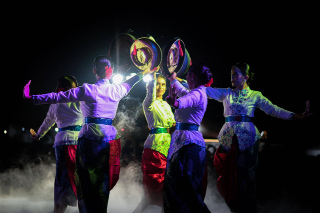 Nojorono Kudus terus berupaya melestarikan Caping Kalo sebagai identitas budaya khas Kudus. Foto: Nojorono Kudus