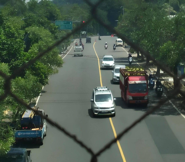 melintasi kota kota di sepanjang perjalanan mudik. sumber: dokumentasi pribadi (8/4/2024).