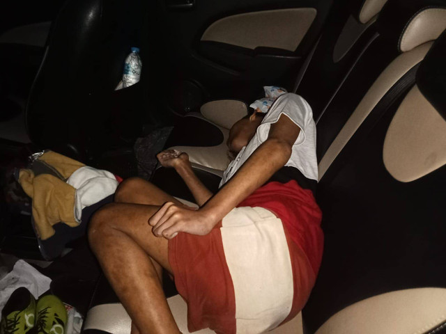 Seorang pria ditemukan meninggal di mobil yang sedang terparkir di Jalan Suprapto, Pontianak. Foto: Dok. Polsek Selatan