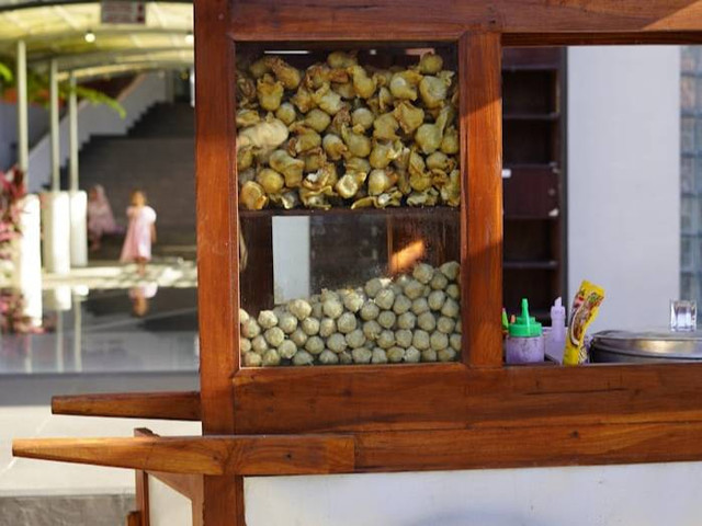 Bakso Enak di Semarang (Foto hanya ilustrasi, bukan tempat sebenarnya) Sumber: unsplash.com/ Dzulfikar Alkautsar