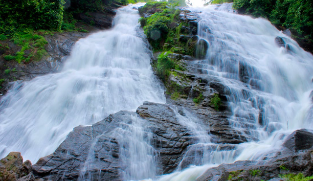 4 curug di bandung barat. Foto hanya ilustrasi, bukan tempat sebenarnya.Sumber: Pexels/Nandhu Kumar