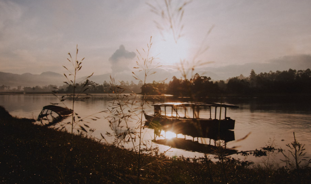 Situ cangkuang. Foto hanya ilustrasi, bukan tempat sebenarnya.Sumber: Unsplash/Muhammad Ruqi Yaddin