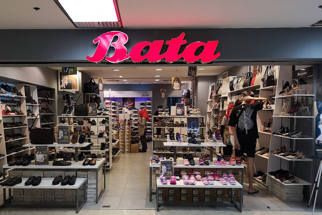 Ilustrasi toko sepatu Bata. Foto: Shutterstock