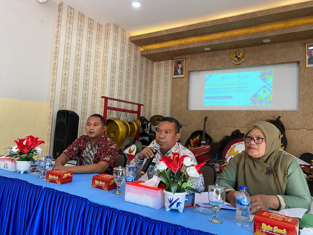 PK Madya Bapas Purwokerto saat menyampaikan paparan. Foto: Humas Rutan Purbalingga.