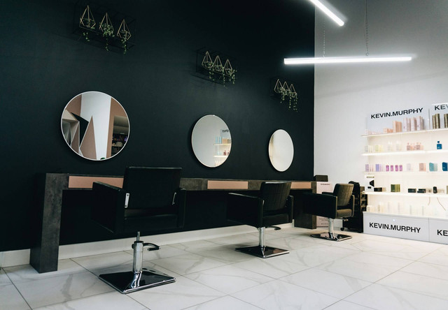 salon di Trans Studio Mall Bandung.. Foto hanya ilustrasi, bukan tempat sebenarnya. Sumber: Unsplash/greg trowman