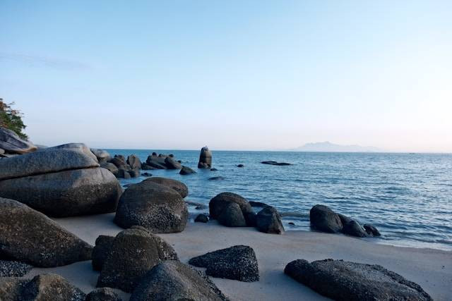 Pesona Pantai Rupat Riau yang Indah. Foto hanya ilustrasi bukan tempat sebenarnya. Sumber foto: Unsplash.com/Hongwei FAN