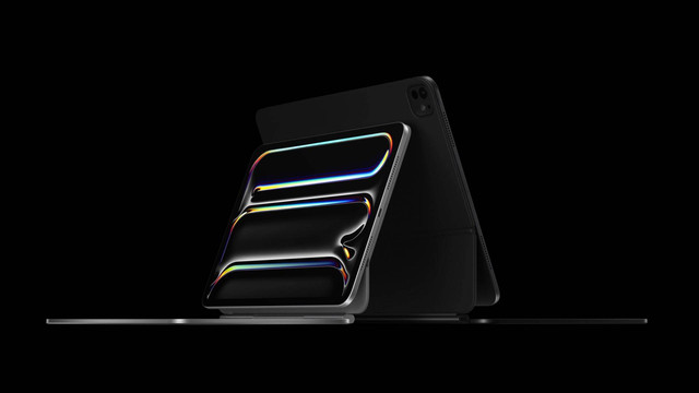 iPad Pro 2024 dengan Magic Keyboard baru, diklaim bikin pengalamannya terasa seperti menggunakan laptop MacBook. Foto: Apple