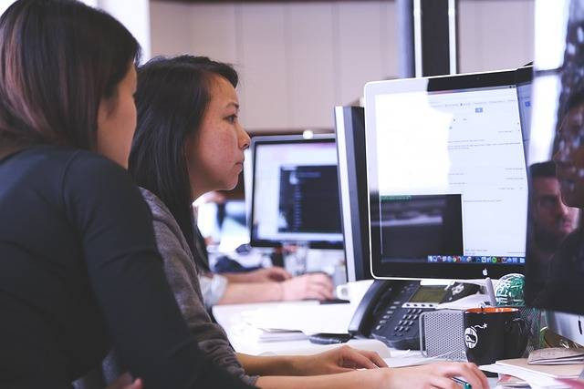 Ilustrasi ujian CBT adalah Computer Based Test atau ujian berbasis online. Foto: Pixabay.