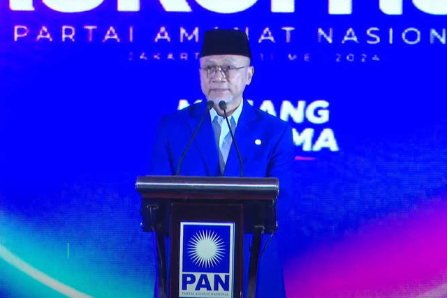 Zulkifli Hasan dalam acara Bimtek dan Rakornas Pilkada PAN di Hotel JS Luwansa, Jakarta Selatan, Kamis (9/5/2024). Foto: Dok Youtube PAN TV