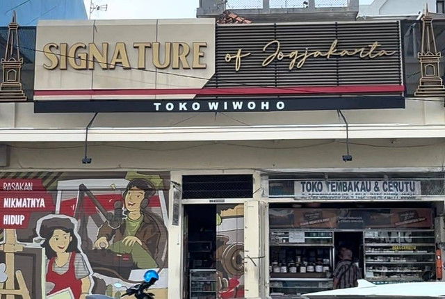Toko tembakau dan cerutu legendaris di dekat Tugu Jogja, Toko Wiwoho. Foto: Rochmad NH/Pandangan Jogja
