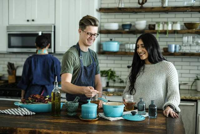 kursus memasak di Bandung. Foto hanya ilustrasi, bukan tempat sebenarnya. Sumber: Unsplash/odiseo castrejon