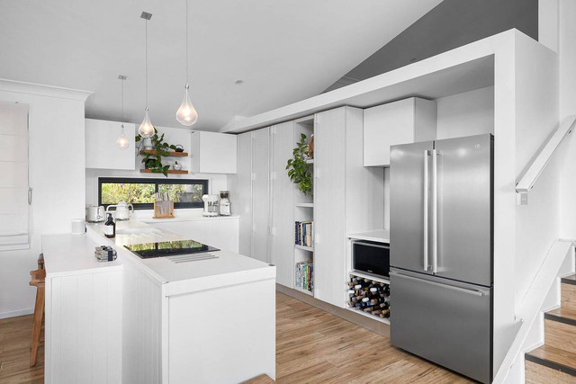 Ilustrasi ukuran kulkas 4 pintu - Sumber: pixabay.com/lisaphotos195