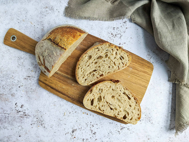 Menu Little Salt Bread. Foto hanya ilustrasi, bukan gambar sebenarnya. Sumber: Unsplash/ Debbie Widjaja. 