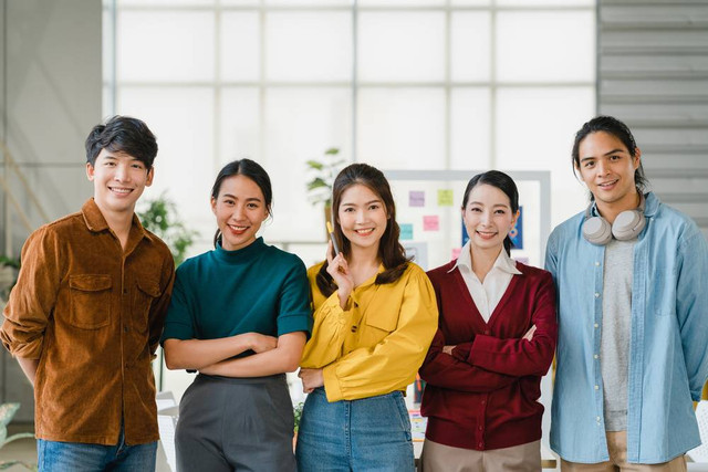 Ilustrasi anak muda yang peduli dengan sekitar. Foto: Shutterstock.