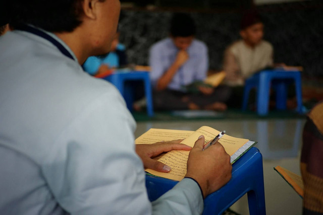 Ilustrasi kunci jawaban pai kelas 10 halaman 308. Sumber: mataq darul ulum/unsplash