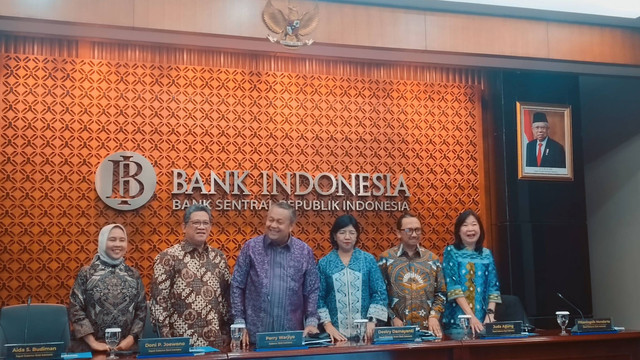 Konferensi Rapat Dewan Gubernur di Kantor Pusat BI, Rabu (22/5/2024). Foto: Ave Airiza Gunanto/kumparan