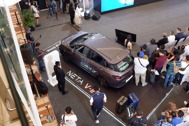 Peluncuran mobil listrik Neta V-II di PIM 3, Jakarta, Rabu (22/5/2024). Foto: Aditya Pratama Niagara/kumparan