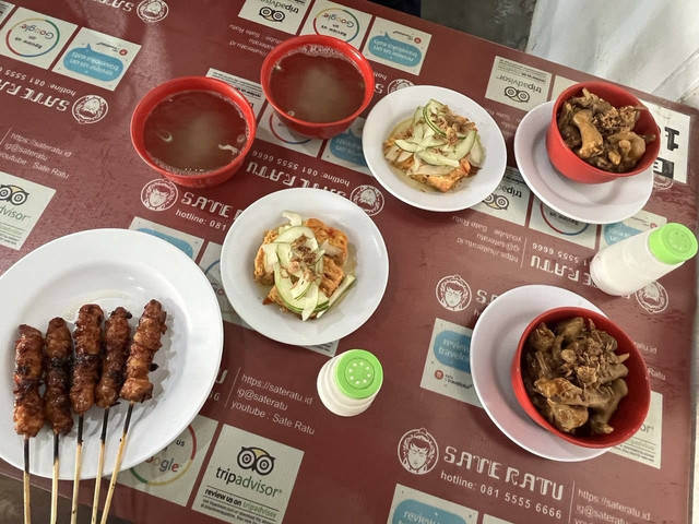 fotoMenu Sate Ratu dari Jogja yang telah dapat sertifisertifikat halal. Foto: Tugu jogja