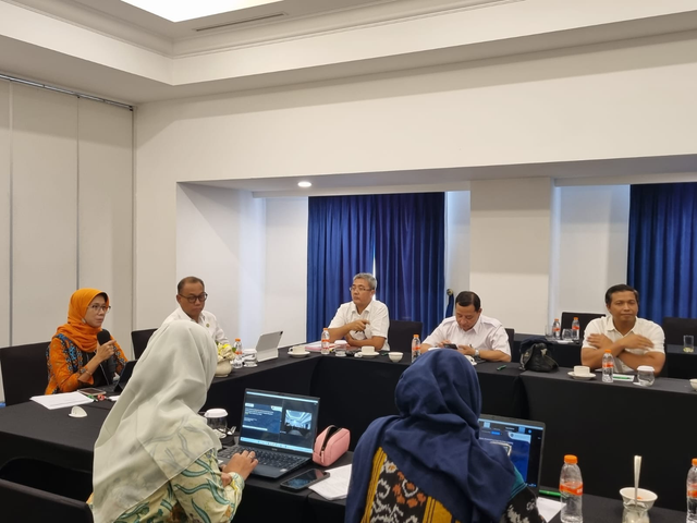 Tim Pemkab Banyuwangi rapat bersama Kementerian ATR/BPN terkait penuntasan jalur Jember-Banyuwangi. Foto: Dok. Istimewa