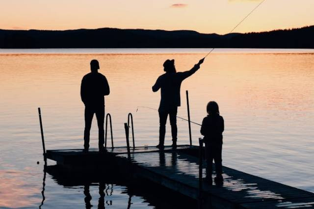 Ilustrasi apakah boleh mancing di ancol, sumber foto: Olof Nyman by pexels.com