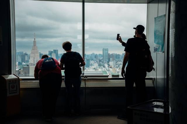 Biaya liburan ke Jepang 7 hari. Sumber: Unsplash/Victoriano Izquierdo