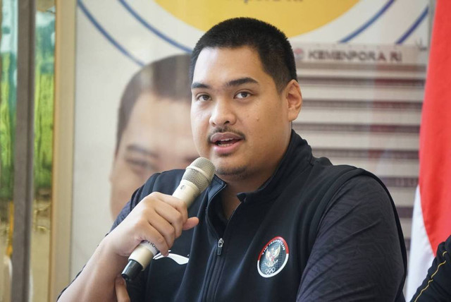 Menpora RI Dito Ariotedjo saat Konpers Peluncuran Digital Campaign Hari Sumpah Pemuda di Kantor Kemenpora, Jakarta, Selasa (17/10/2023). Sumber:Kumparan.com.