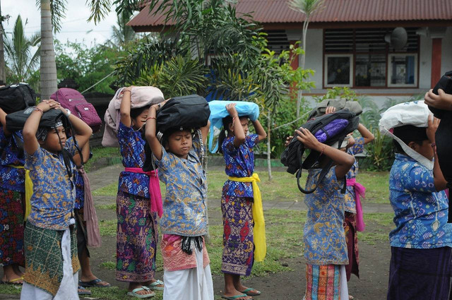Suasana pelatihan Penguatan Satuan Pendidikan Aman Bencana (SPAB) di SDN 3 Sebudi, Selat, Karangasem - IST