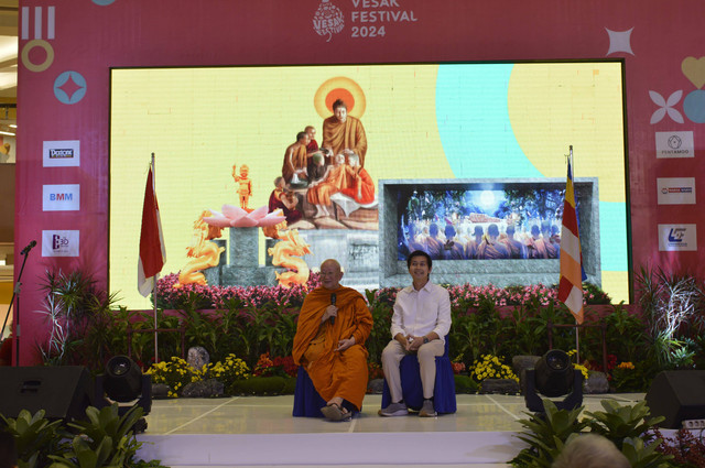 Pemutaran perdana film Hakiki dalam gelaran Vesak Festival 2024 di Surabaya.