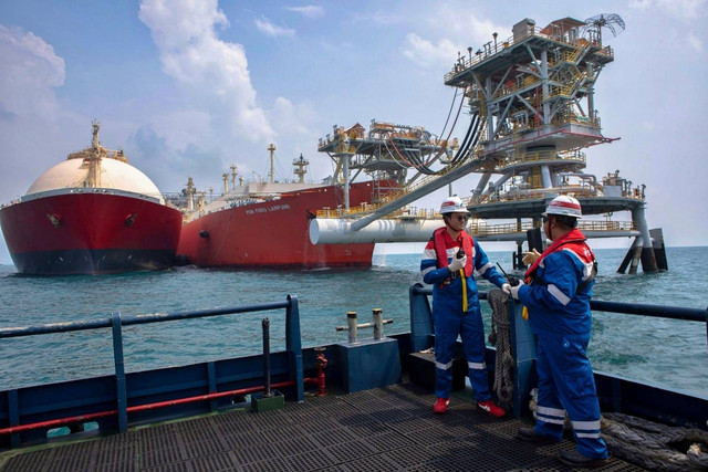 FSRU Lampung yang memuat LNG PGN. Foto: Dok. PGN