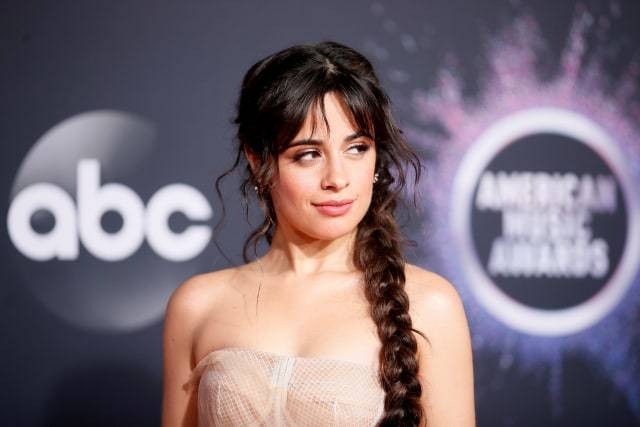  Ilustrasi Camila Cabello. Foto: Reuters/Kumparan. 