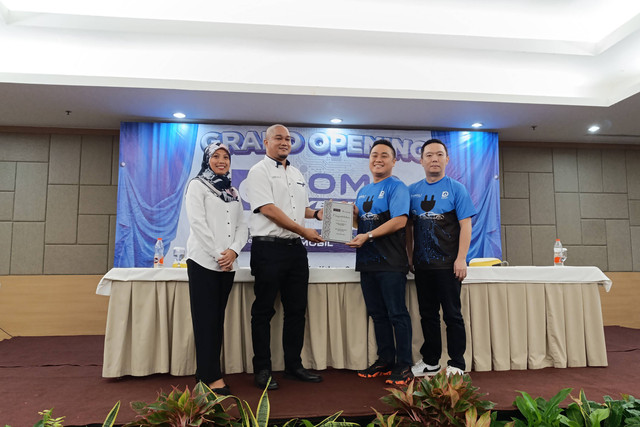 Dokter Mobil Indonesia resmikan Domo Hybrid EV di Kawasan Kelapa Gading, Rabu (29/5/2024). Foto: Fitra Andrianto/kumparan