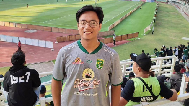 Reza Alfian Maulana, ilustrator Indonesia yang sudah go internasional. Foto: Instagram/@iamgambareza