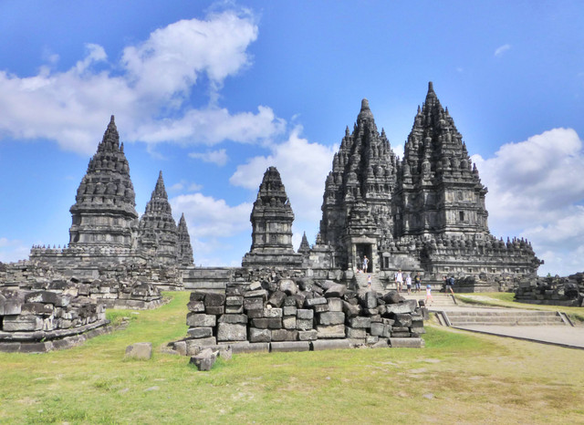 Ilustrasi Peradaban Hindu mudah diterima oleh masyarakat Indonesia karena, sumber: unsplash/EdmundLou