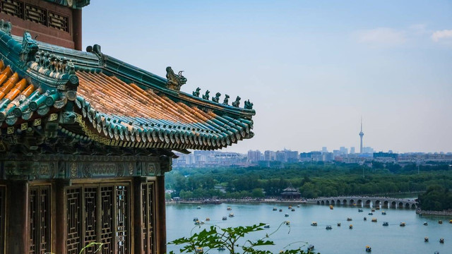 Sumber : https://www.pexels.com/photo/photo-of-chinese-temple-2846075/