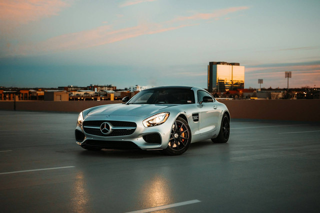 Ilustrasi mobil Mercedes-Benz. Foto: Unsplash