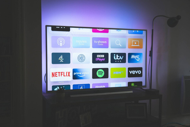 Ilustrasi i TV Samsung 32 inch. Foto: Unsplash.com