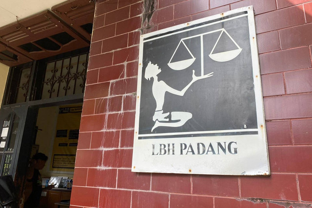 LBH Padang. Foto: kumparan