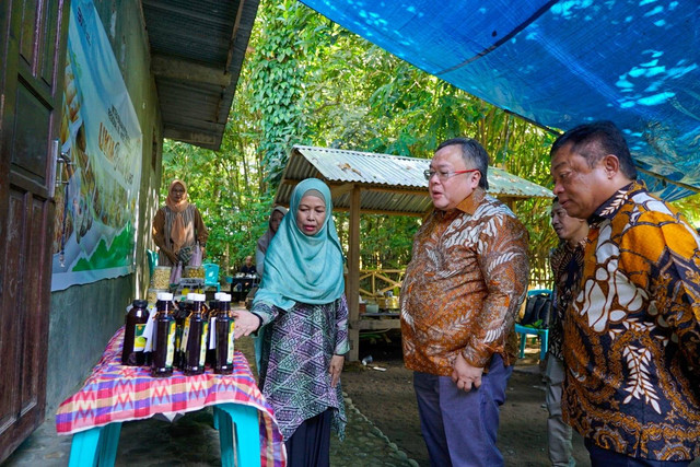 Jelang HUT ke-59, jajaran komisaris dan direksi Telkom Indonesia melakukan kunjungan kerja rutin tahunan bertajuk “Anniversafari”. Foto: dok. Telkom