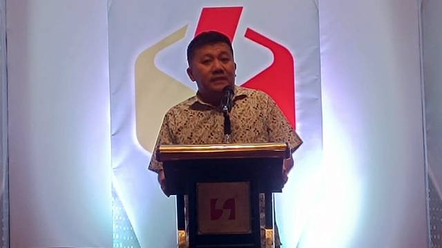 Pimpinan Bawaslu Sulawesi Utara, Steffen Linu