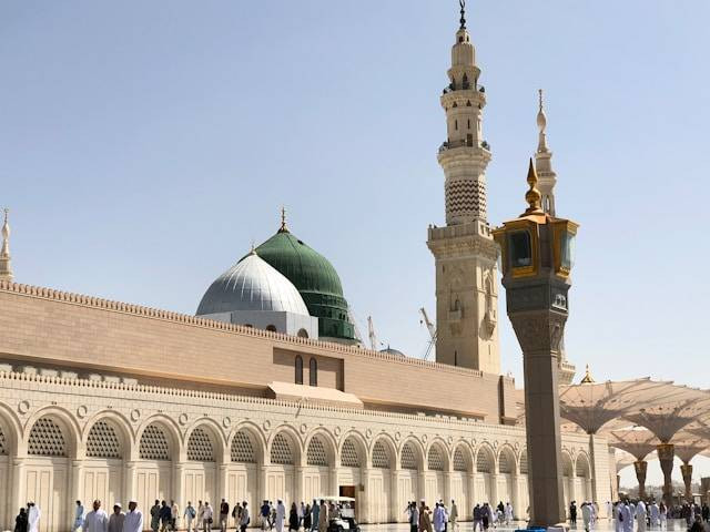 Wisata di Madinah. Sumber: Unsplash/A Miah