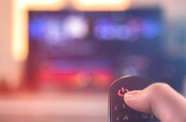 Ilustrasi daftar frekuensi ANTV HD terbaru. Foto: Freepik  