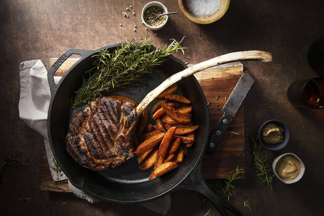Ilustrasi Menu Wolfgang's Steakhouse Jakarta. Sumber: Foto Unsplash/Madie Hamilton