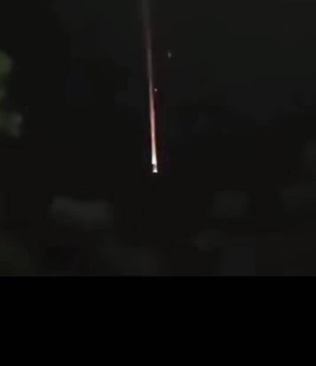 Potongan video yang memperlihatkan benda misterius yang ada di langit, Foto : Ist