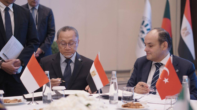 Menteri Perdagangan Zulkifli Hasan (Zulhas) dalam pertemuan D-8 di Turki. Dok: Kemendag