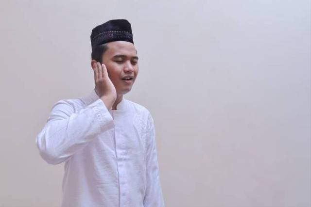 Ilustrasi bacaan doa setelah adzan. Foto; pexels.com. 