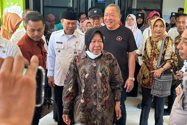 Mensos Tri Rismaharini kunjungan kerja ke RSUD Abdul Aziz, Marabahan, Barito Kuala, Kalimantan Selatan, Selasa (11/6/2024). Foto: kumparan