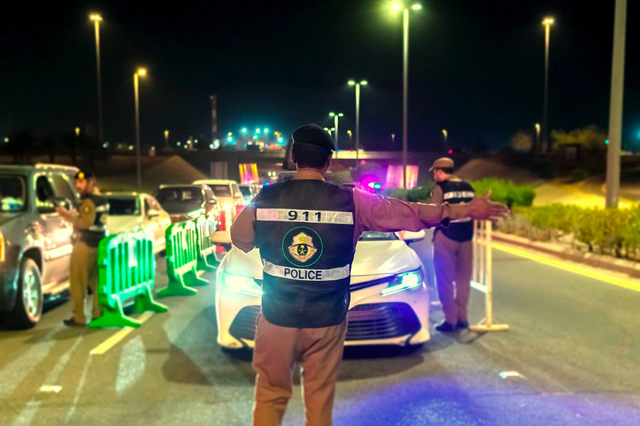 Aparat Arab Saudi melakukan razia jelang puncak haji 2024 Foto: X/@makkahregion