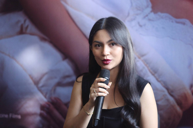 Artis Ariel Tatum saat konferensi pers official trailer film Catatan Harian Menantu Sinting di kawasan Menteng, Jakarta, Kamis, (13/6/2024). Foto: Agus Apriyanto