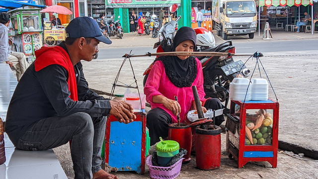 Ilustrasi rujak bebek. Foto: Alkahf91/Shutterstock