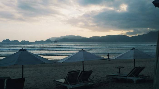 Pantai Wedi Ireng (Foto hanya ilustrasi, bukan tempat sebenarnya) Sumber: unsplash.com/ fajar raihan